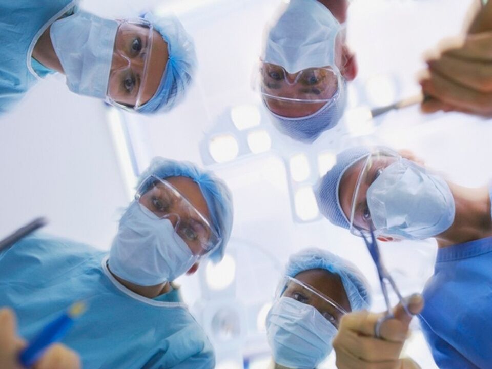 جراحان بزرگ کننده آلت تناسلی